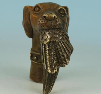 Старая бронзовая ручная резка Статуя укушенных собаками птиц Трость Трость Голова